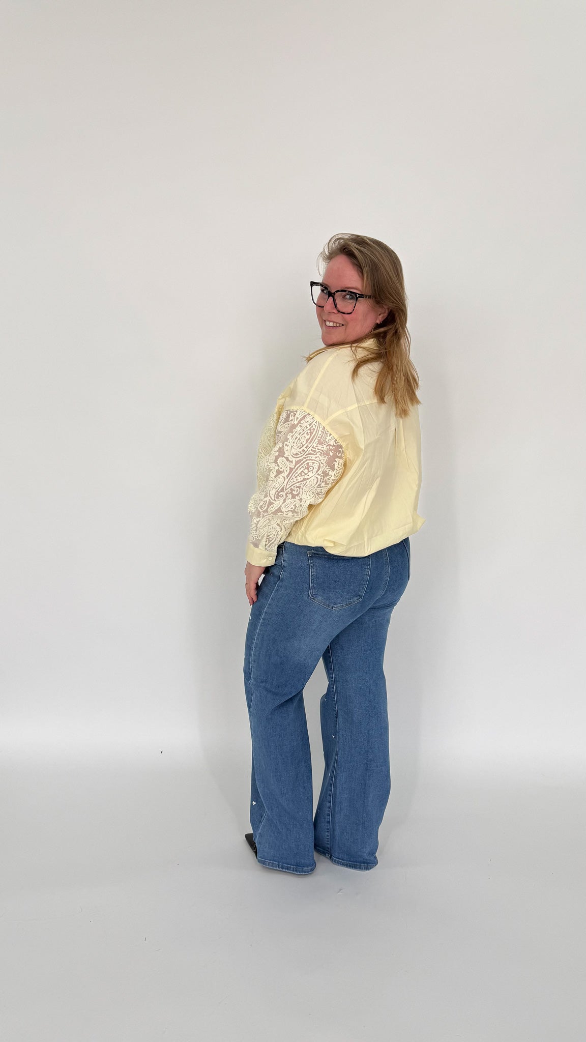 BLOUSE MET KANT - 1979