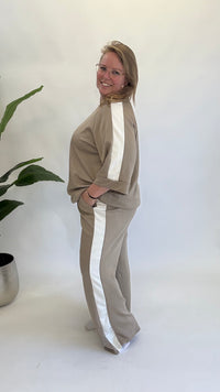 ZEBRA LEATHERLOOK BROEK (46 t/m 52) - 2 KLEUREN