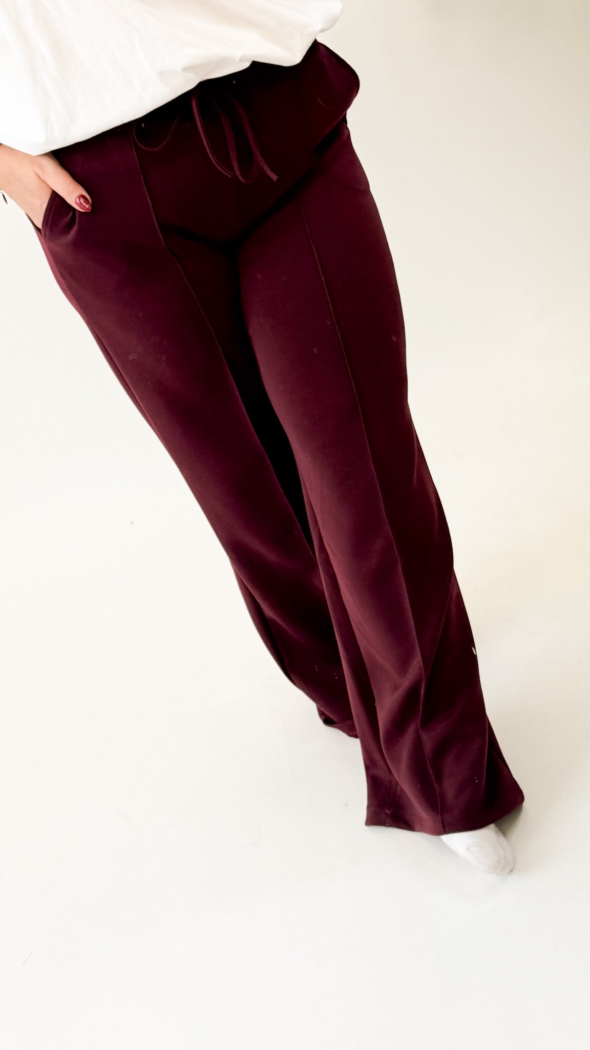 JOGGER-HOSE (40 B/M 48+) – 3 KLEID