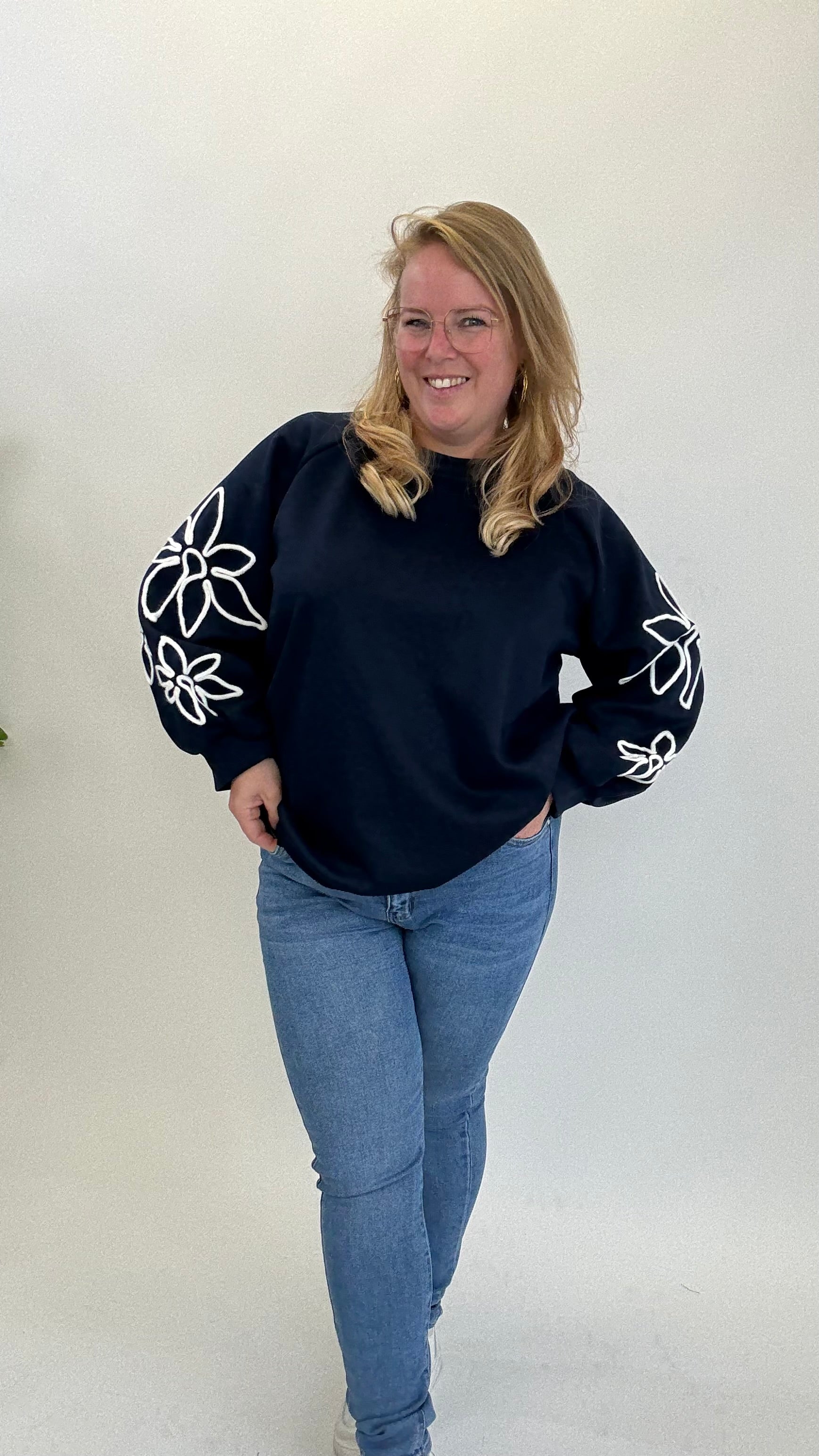 FLOWER SWEATER - 1743