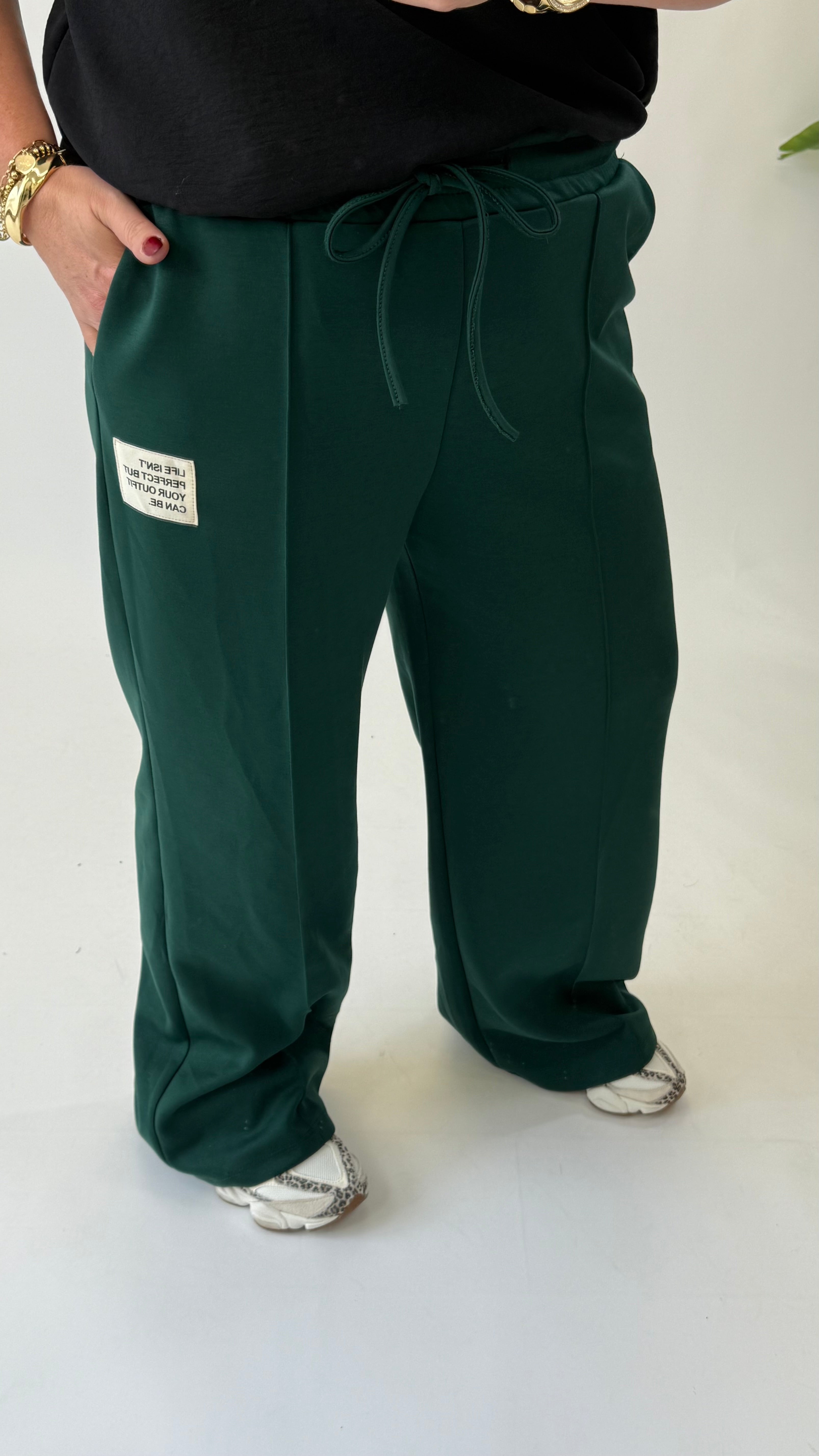 LIFE ISN'T PERFECT JOGGER - 1751