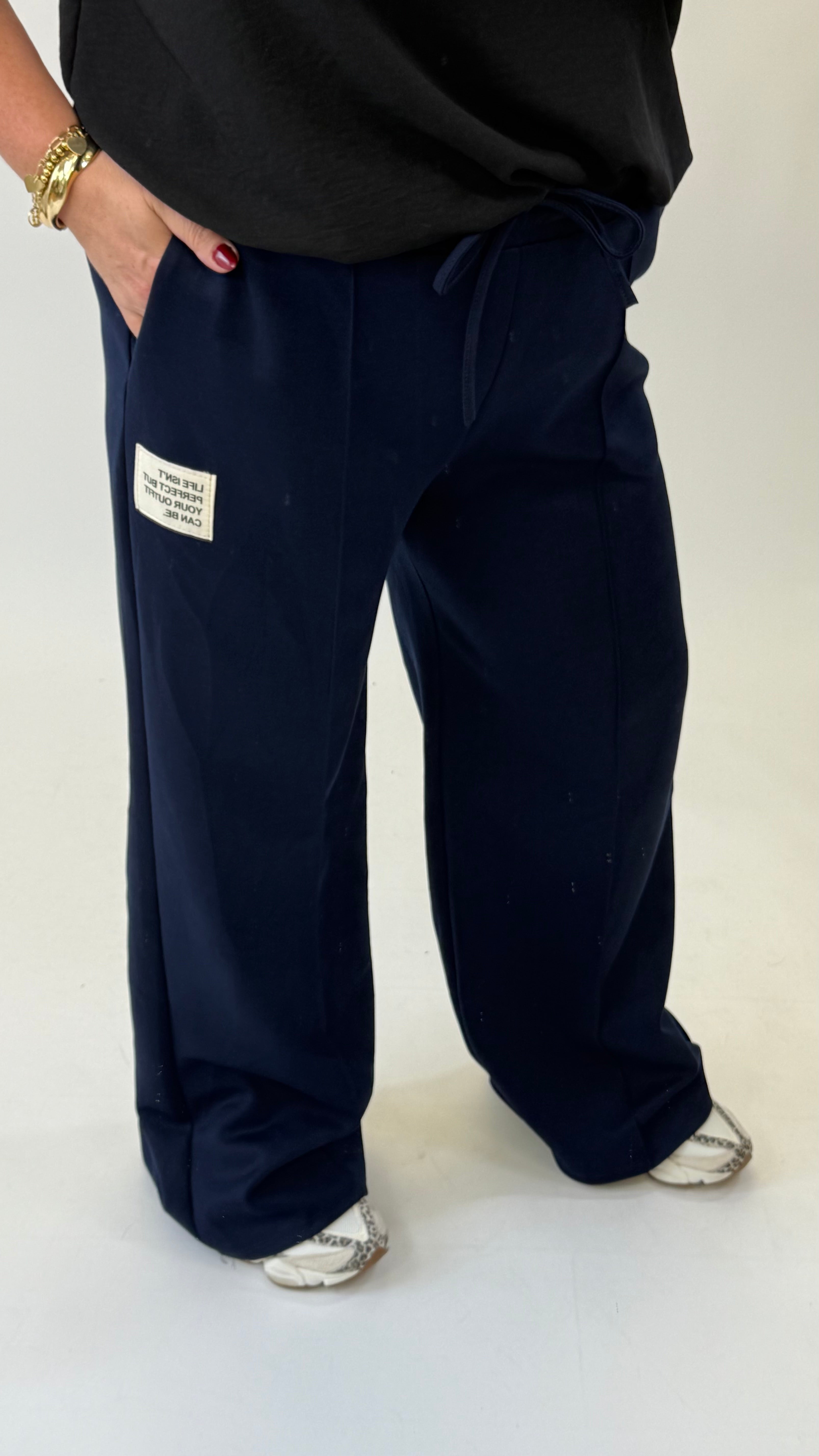 LIFE ISN'T PERFECT JOGGER - 1751