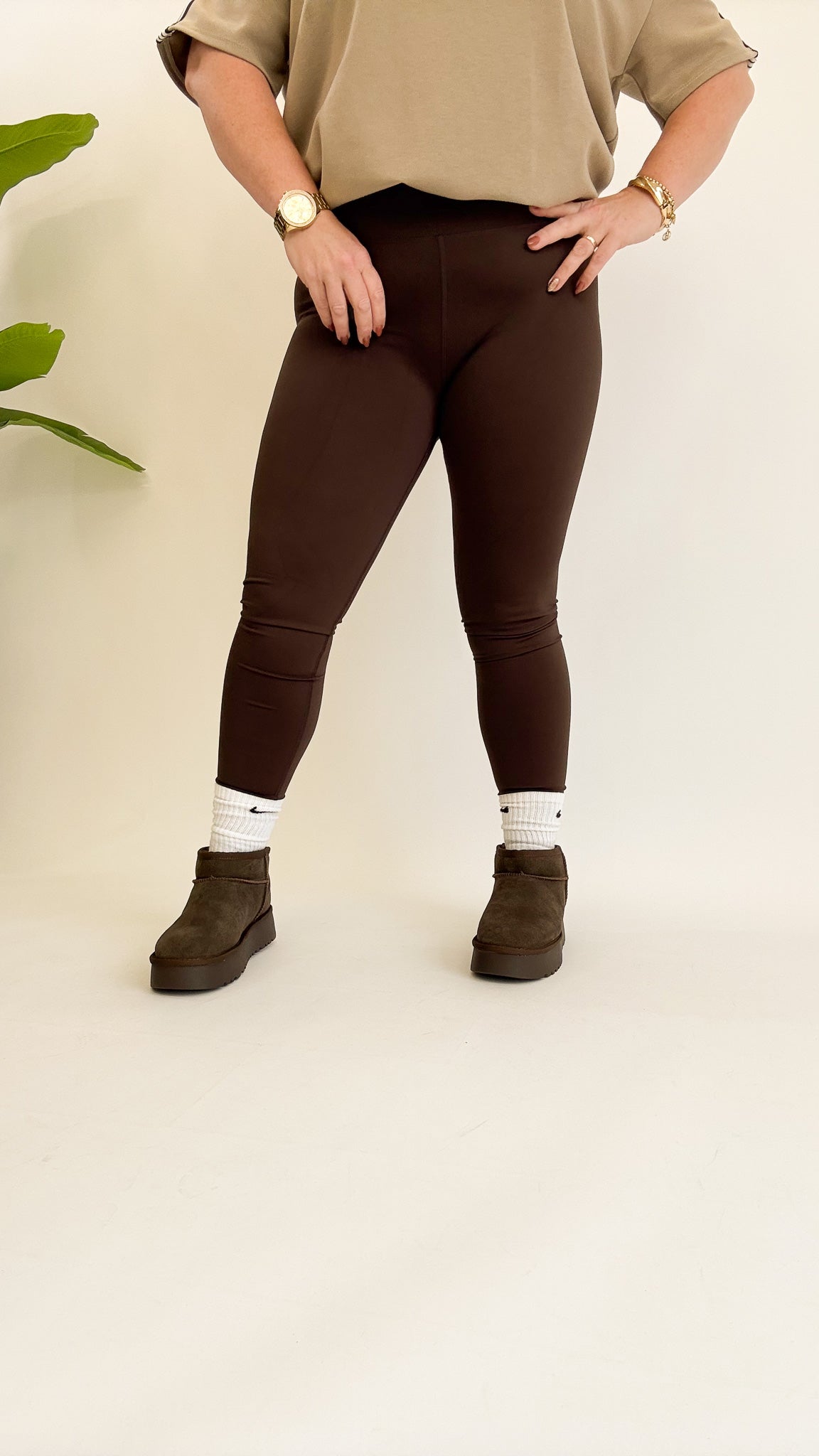 UGGIES REAL LEATHER - KOFFIE BRUIN