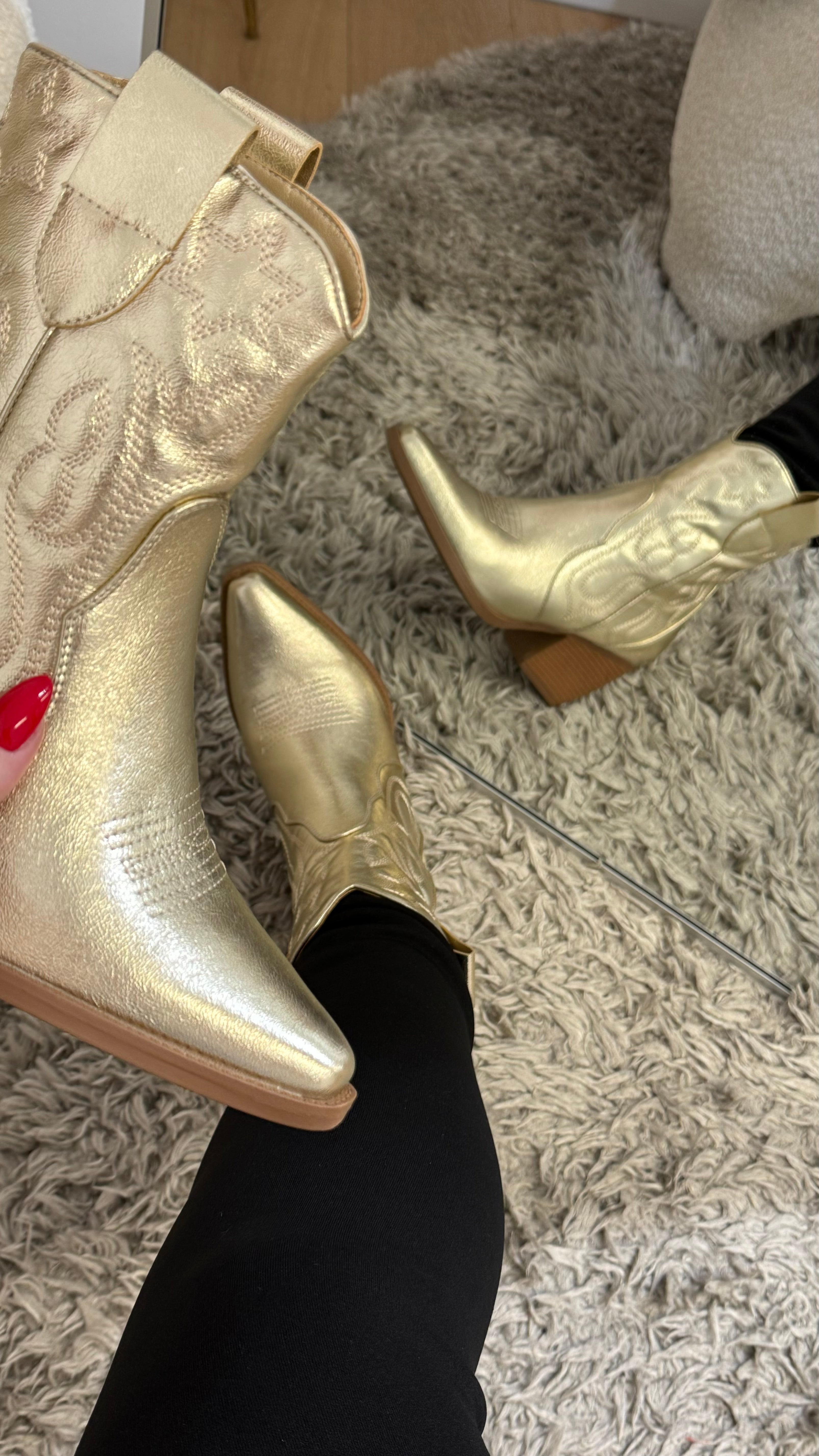 LOW COWBOY BOOTS - GOUD DE326