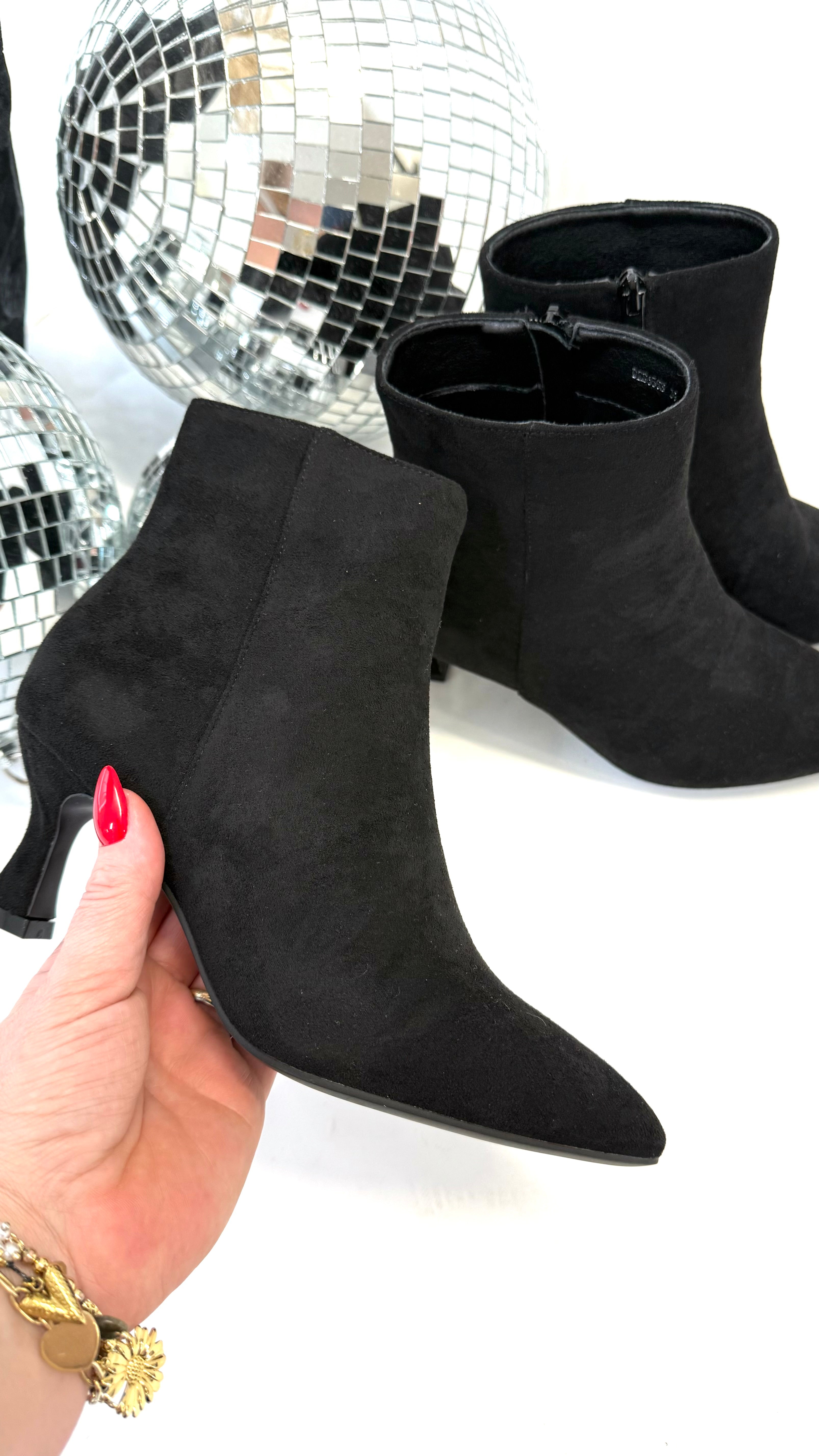 SUEDE BLACK LAARSJE DES658S