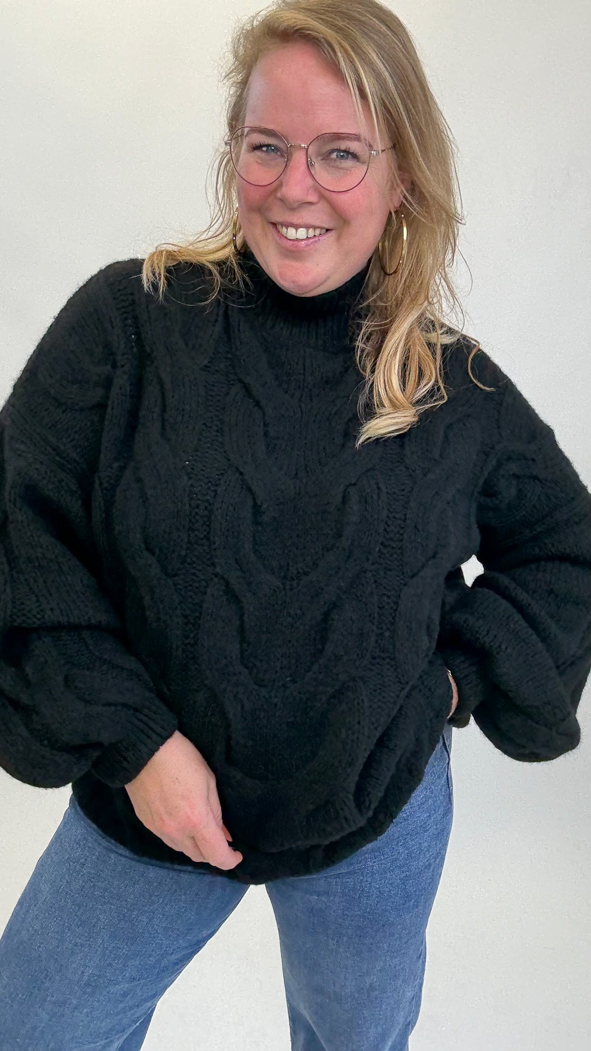 CABEL KNIT
