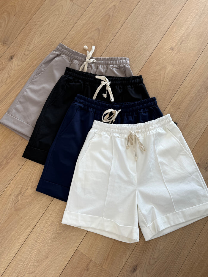 CLASSY SHORT - 1506