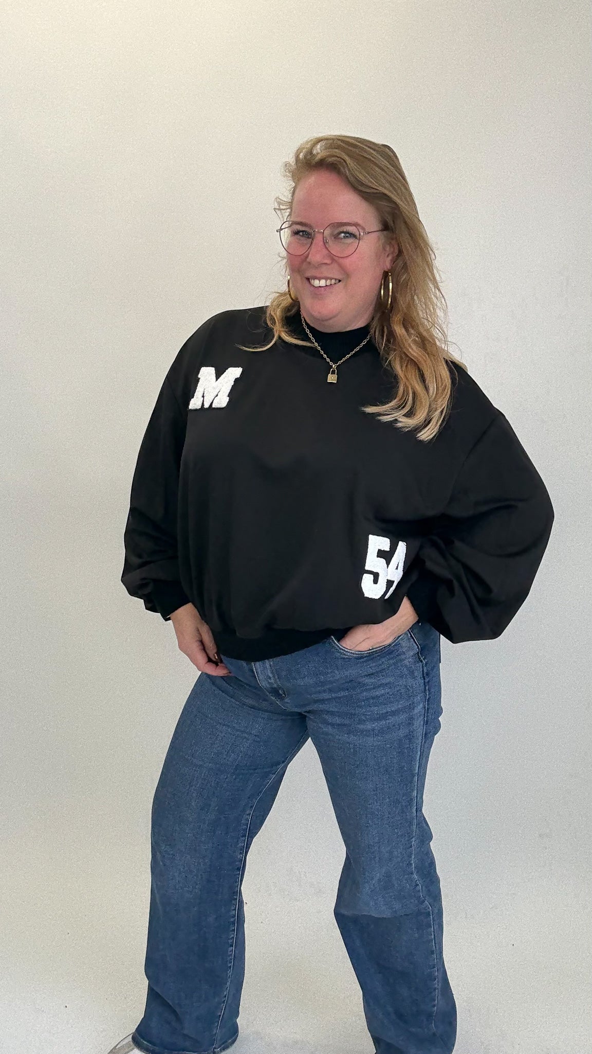 M 54 SWEATER