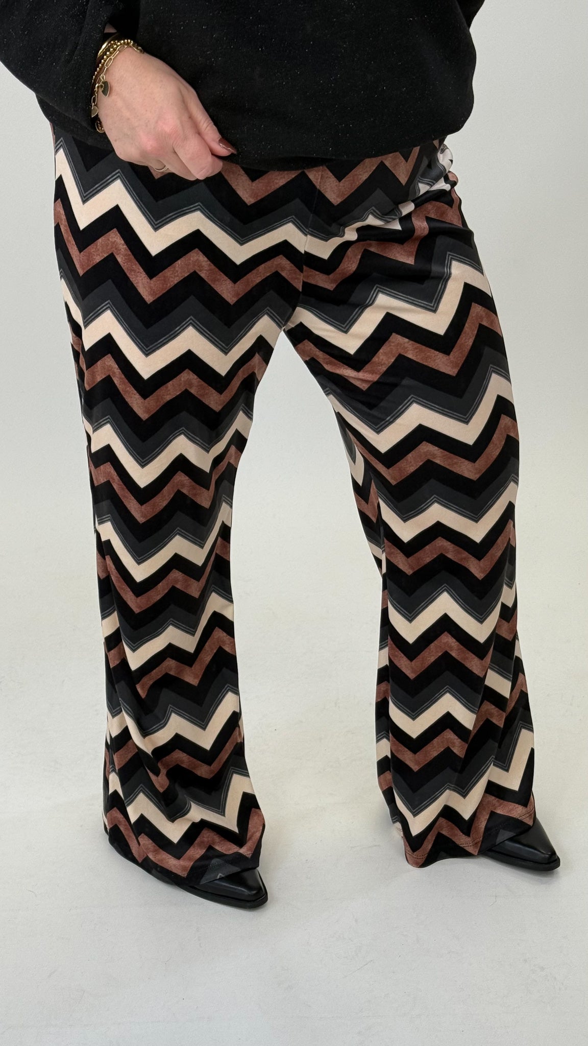 AUSGESTELLTE REISEHOSE - SCHWARZ