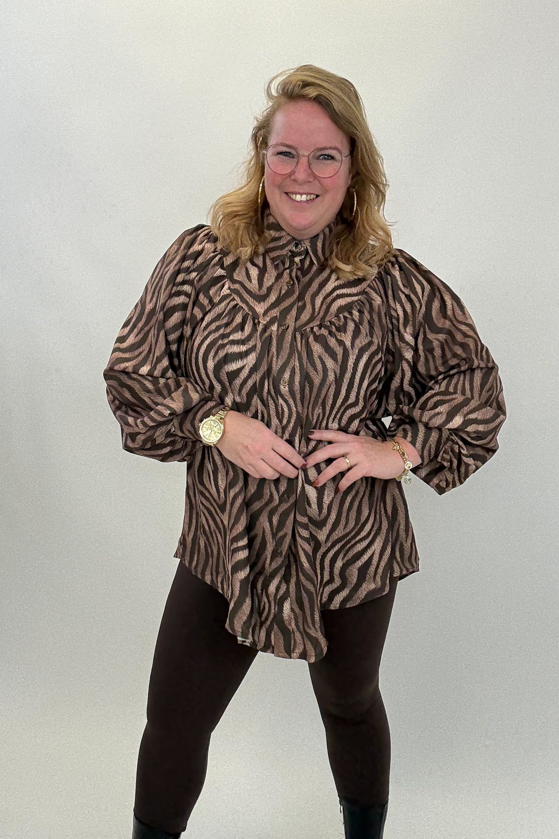 LISA ZEBRA BLOUSE BRUIN