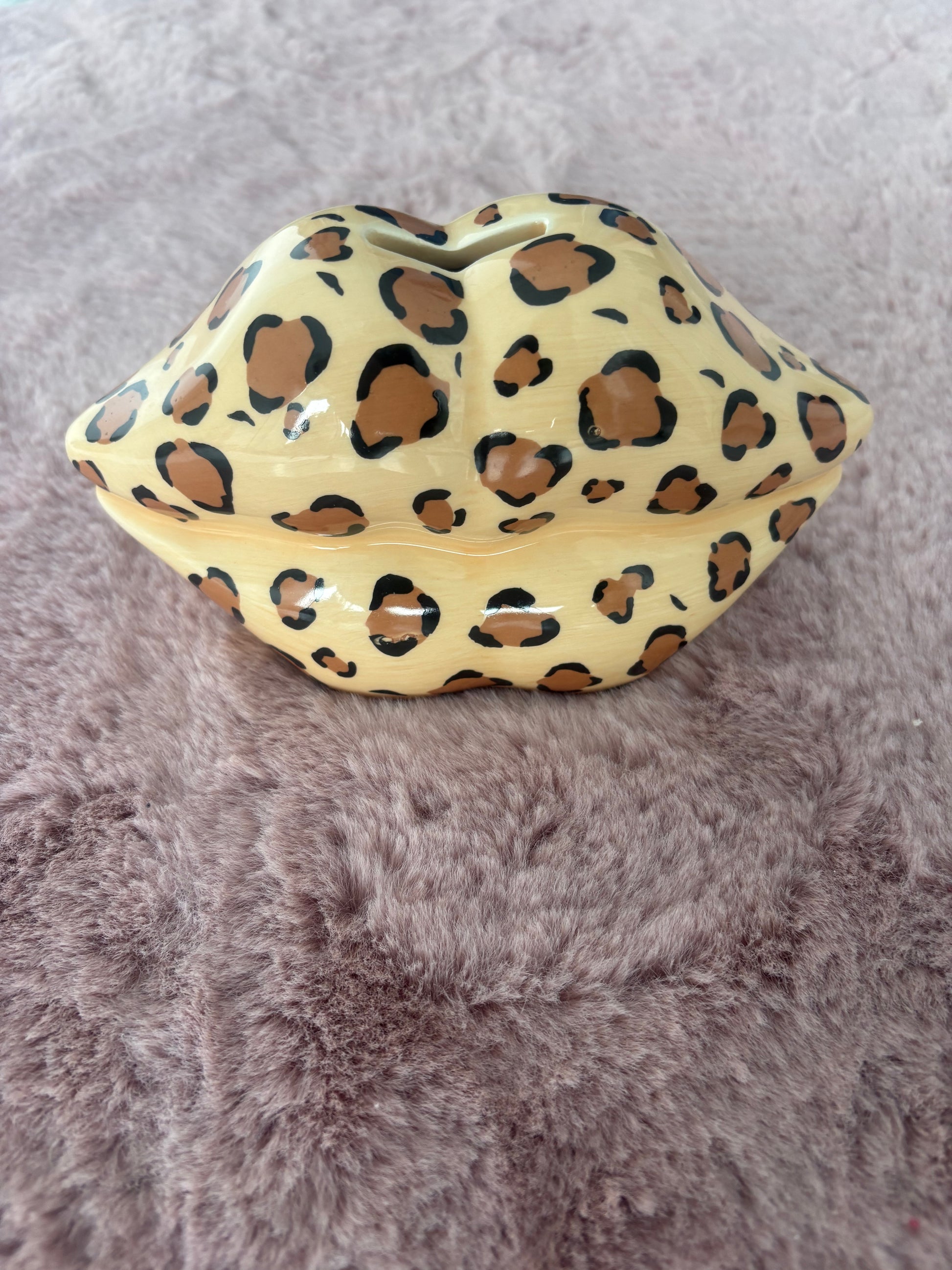 SPAARPOT LEOPARD LIPS