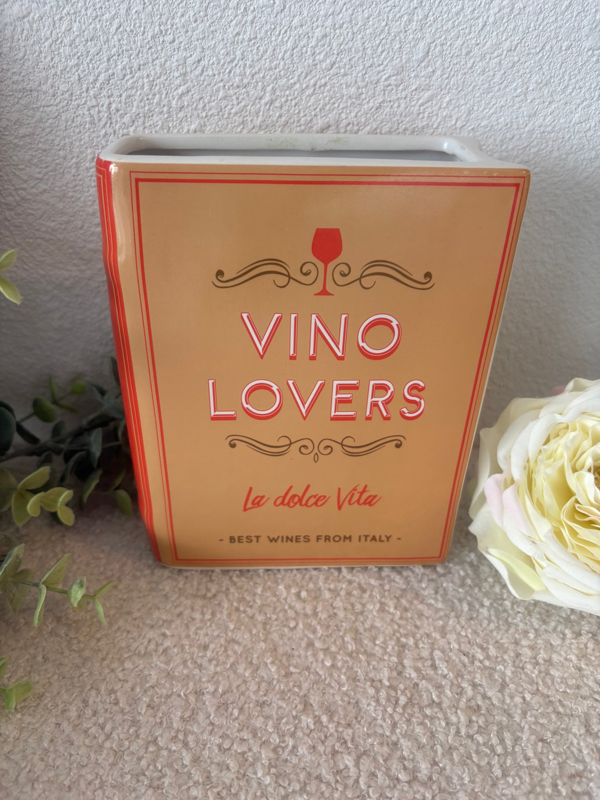 VAAS BOOK VINO LOVERS