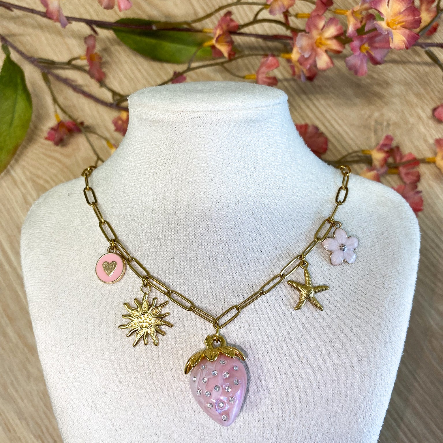 STRAWBERRY KETTING - 081