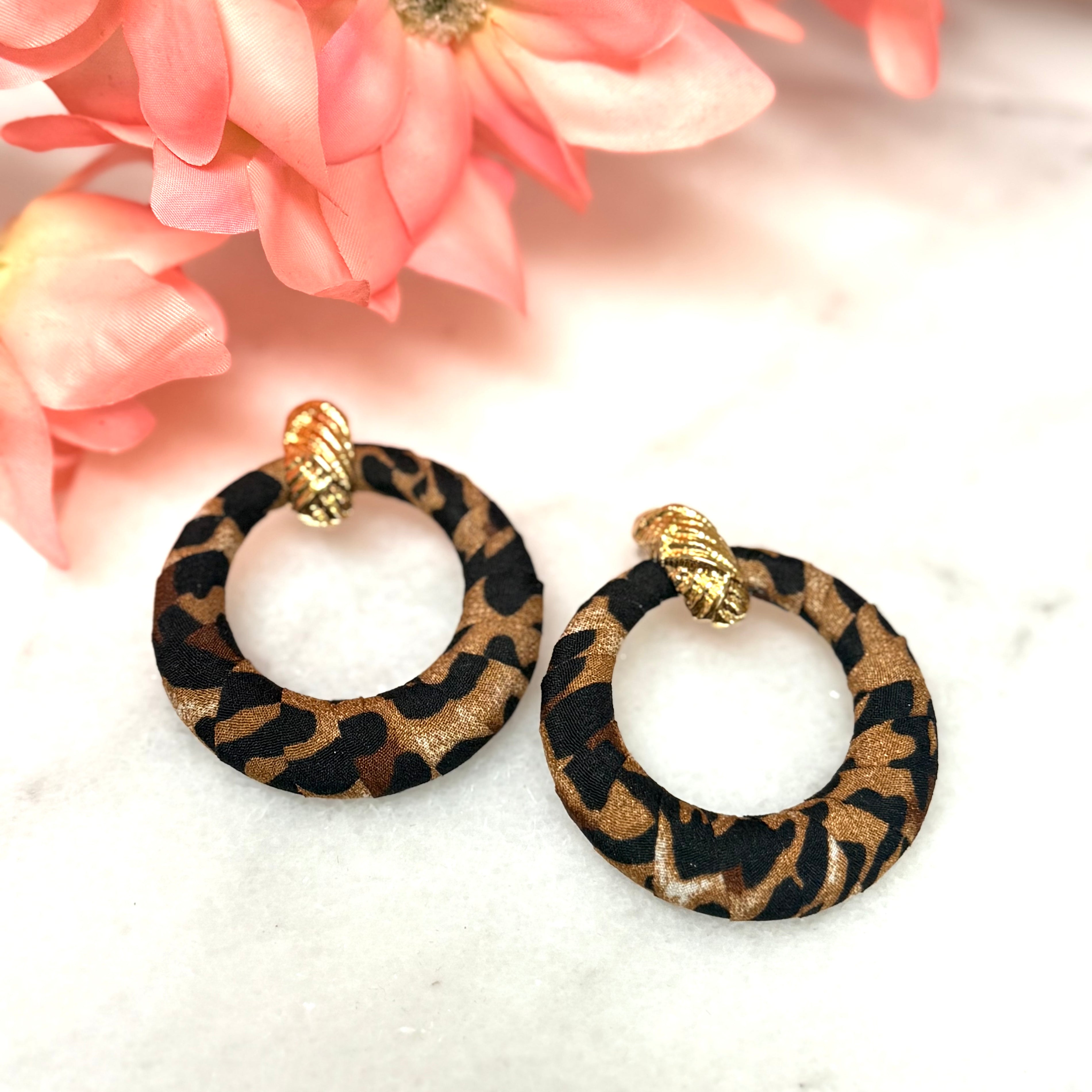 RONDE PANTER OORBELLEN - 014