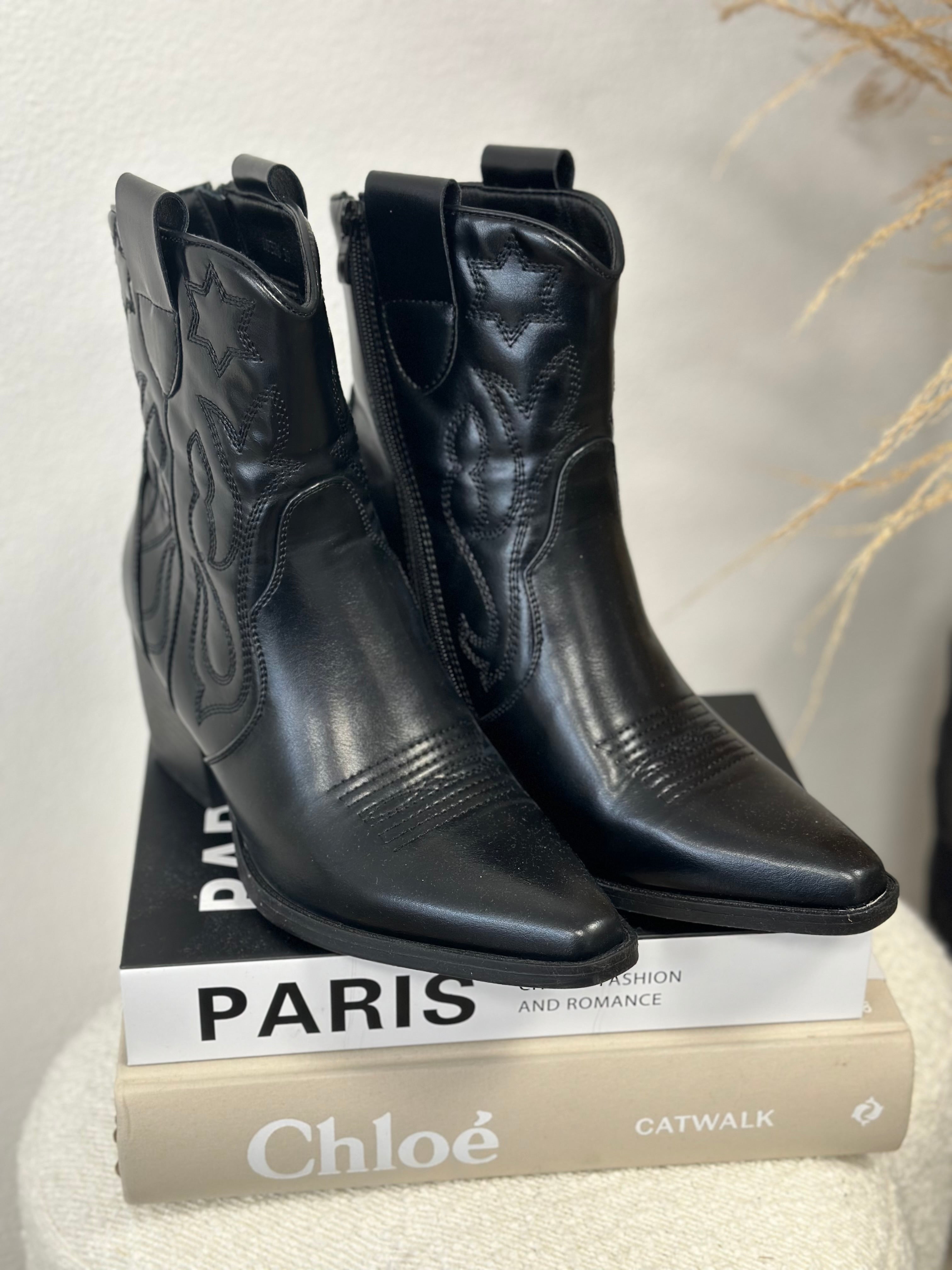 LOW COWBOY BOOTS - ZWART DE326P