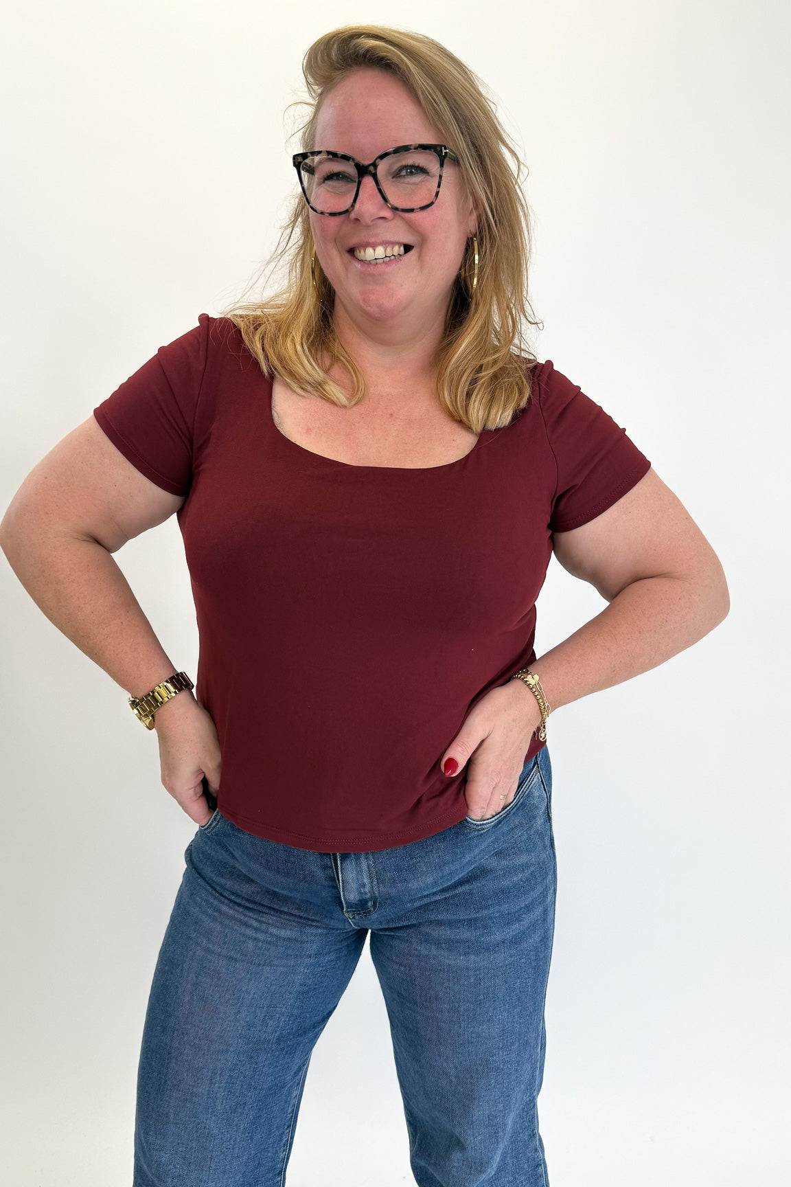 BASIC LINNIES TOP BURGUNDY