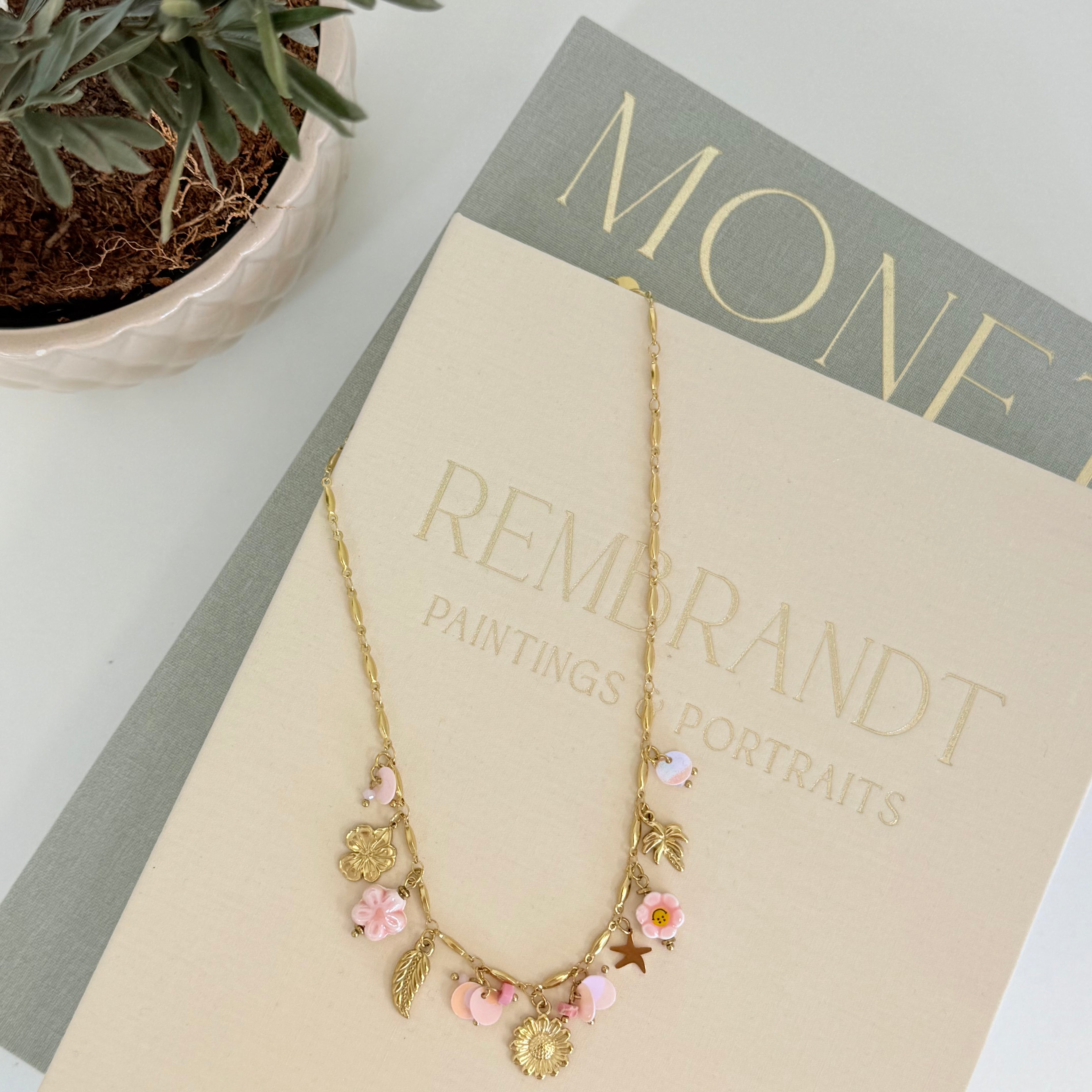 FLOWER KETTING - 037