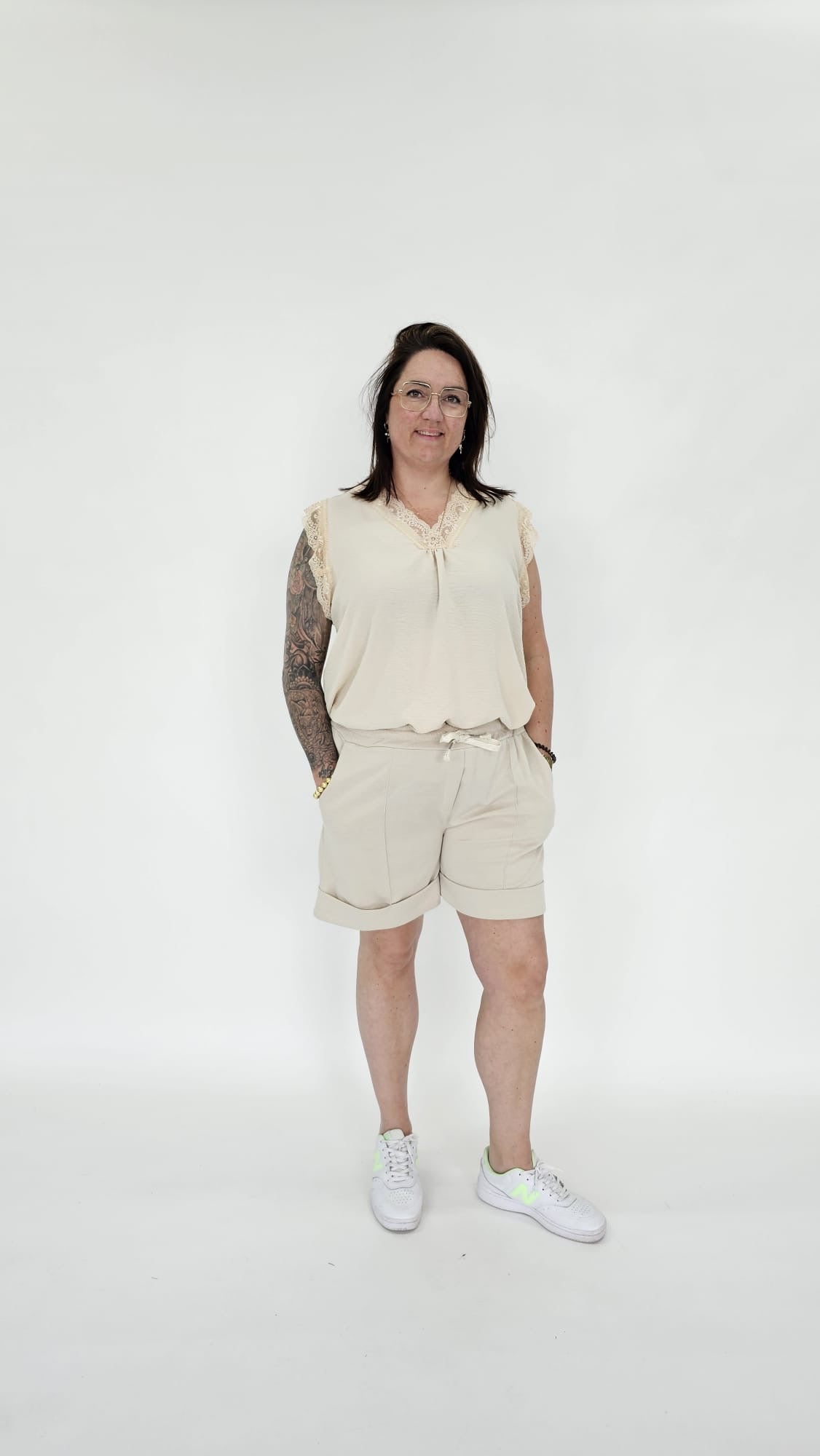 KORTE PANTALON BROEK - 2047