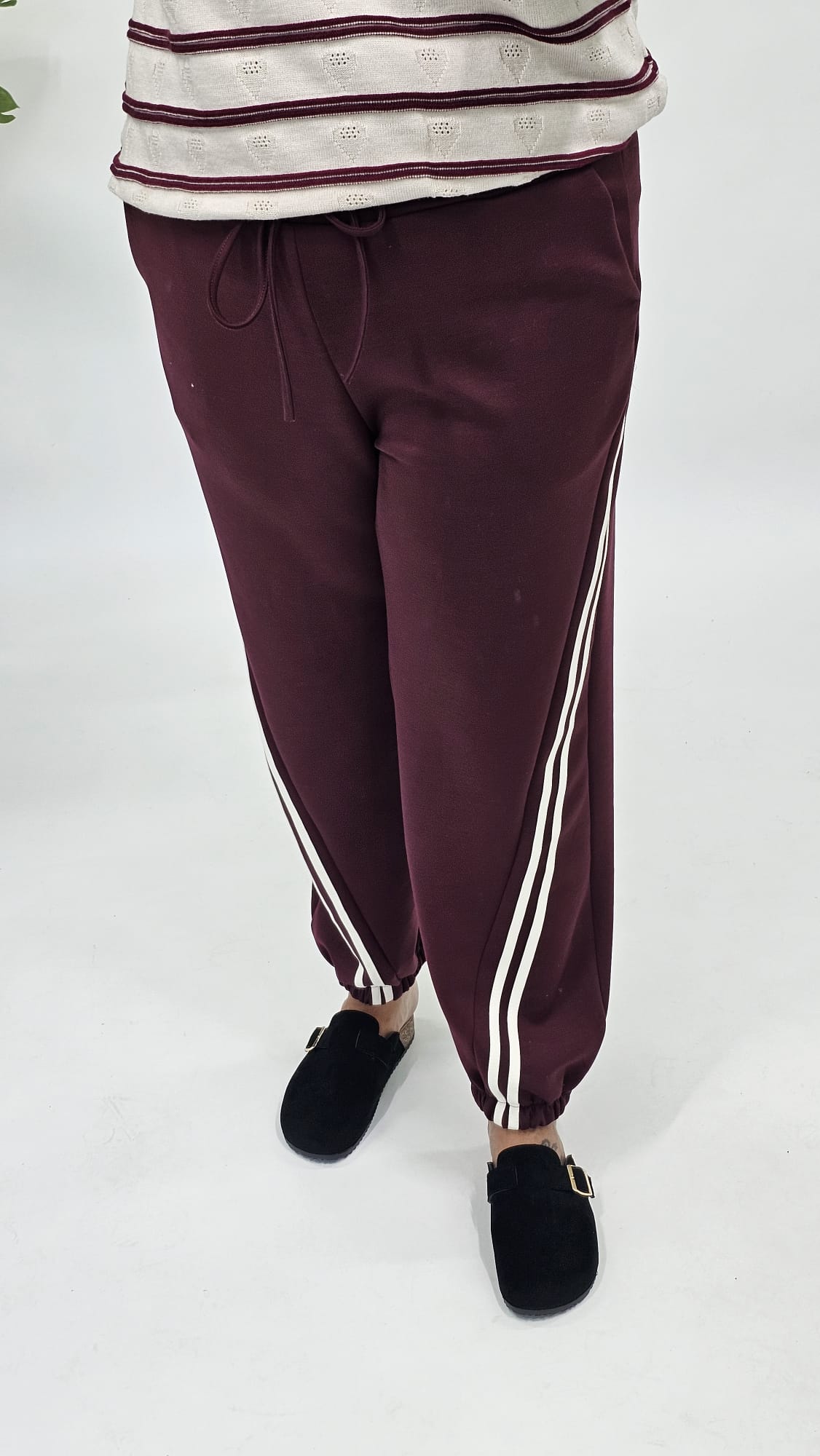 SPORTI JOGGER MET DUBBELE STREEP - 2192