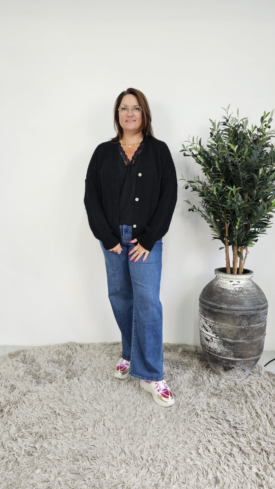 GEBREIDE CARDIGAN MET KNOPEN ZWART